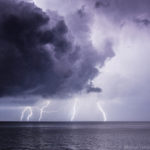 καταιγίδα θάλασσα