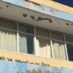 Αυτοψία σε σχολεία [Ασυντήρητη εξωτερική όψη 2]