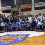αγώνας για την ομάδα μπάσκετ σε αμαξίδιο