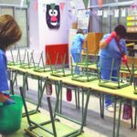 sxolikes katharistries