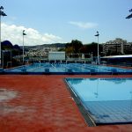 Καλές είναι οι αντλίες θερμότητας και οι “κουβέρτες” στο κλειστό κολυμβητήριο, αλλά μήπως να λειτουργήσουμε και το ανοιχτό κολυμβητήριο, για μεγαλύτερη εξοικονόμηση ενέργειας;