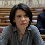 Είναι πενιχρή η βουλευτική αποζημίωση, Τάνια μου, ώστε να χρειάζεται ενίσχυση το προσωπικό σου εισόδημα (από την δικηγορία);