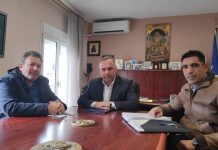 Οι λιμενικοί υπέβαλαν τα αιτήματά τους και πήραν την στήριξη του δημάρχου Θάσου