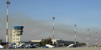 Η Περιφέρεια Ανατολικής Μακεδονίας-Θράκης έχει δύο (διεθνείς) αερολιμένες και είναι χρήσιμοι για την τουριστική ανάπτυξη