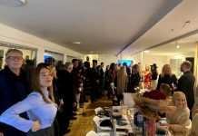 Ενθουσίασε τους Σέρβους η παρουσίαση της Θάσου, που έγινε πάνω σε ποταμόπλοιο στο Βελιγράδι!