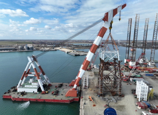 Γιατί δεν κατασκευάζονται οι πλωτές εξέδρες στην Καβάλα;