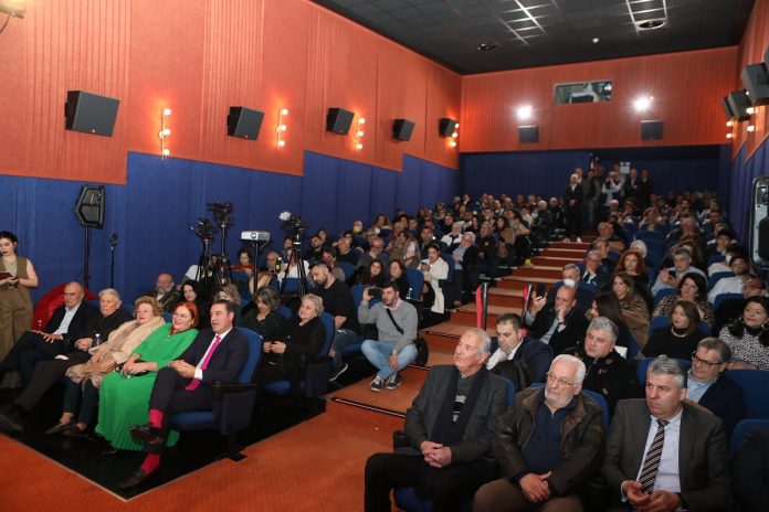 ΜΑΚΗΣ ΠΑΠΑΔΟΠΟΥΛΟΣ - ΠΑΡΟΥΣΙΑΣΗ 85 ΥΠΟΨΗΦΙΩΝ 17.03 (4)