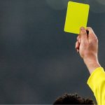 Σου βγάζω την (πρώτη) κίτρινη κάρτα, Καβαλάρχη!