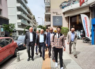 «Υποσχέσεις και αβάντες, ο θίασος Χρ. Μέτιου συνεχίζει τις παραστάσεις!»