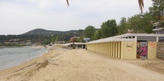 Η ΕΤ.Α.Δ. δεν έγραψε στο Κτηματολόγιο τα κτίσματα στην ακτή Καλαμίτσα!