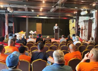 Ο Δήμος Θάσου βράβευσε τους εθελοντές πυροπροστασίας και τους έδωσε χρήσιμα είδη για το έργο τους