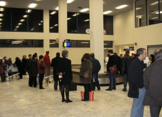 Η Aegean «έκοψε» πτήσεις από την Καβάλα προς την Αθήνα, αρνητικά σχόλια από τον Λ. Παππά και την «Περιφερειακή Σύνθεση»