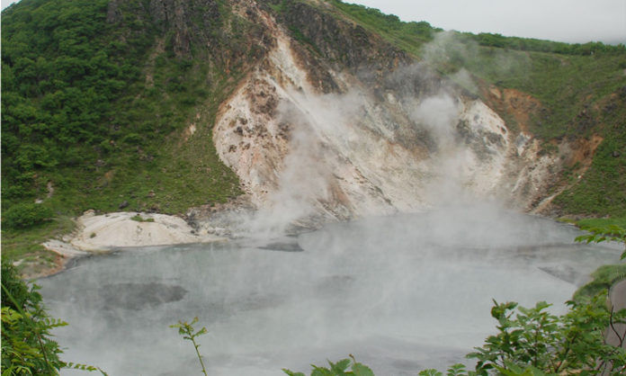γεωθερμικό-πεδίο