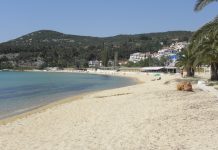 Ο Στάθης Εριφυλλίδης έκανε “ψευδή καταγραφή” της ακτής “Καλαμίτσα” στο κτηματολόγιο, είπε ο Θοδ. Μουριάδης!