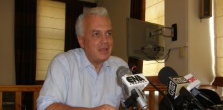 Ο Θ. Μουριάδης και ο Κ. Σιμιτσής σε ρόλο άμισθων “συνηγόρων” της ΕΤ.Α.Δ.