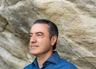 Οι εκπαιδευτές φροντιστές της Καβάλας συμφωνούν με το voucher που θα δώσει ο Μάκης Παπαδόπουλος