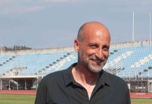 Γιατρός φίλαθλος φρόντισε τραυματισμένο νεαρό ποδοσφαιριστή