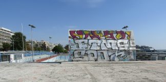 Όσο ευθύνονται οι δημοτικές Αρχές, άλλο τόσο ευθύνονται οι παράγοντες του υγρού στίβου, για το κατάντημα του ανοιχτού κολυμβητηρίου