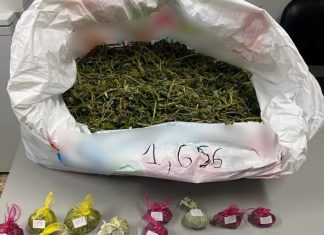 Κατασχέθηκαν πάνω από ενάμιση κιλό κλώνων κάνναβης, ποσότητα ακατέργαστης κάνναβης και μία ζυγαριά ακριβείας