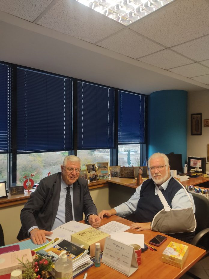 φωτο με ΓΓ ΥΠΑΑΤ