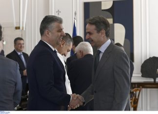 Χωροταξικό σχέδιο για τις μονάδες Α.Π.Ε., μητρώο γεφυρών και δημογραφικό, τα μεγάλα προβλήματα που έβαλε ο Χρ. Τοψίδης στην συνάντηση με τον πρωθυπουργό