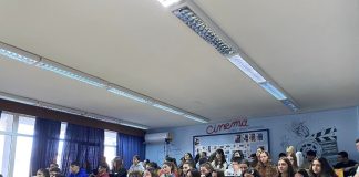 ΓΕ.Λ. Χρυσούπολης: Μαθητές συνομίλησαν μέσω διαδικτύου με ευρωβουλευτή