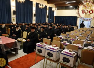 Ιερά Μητρόπολη Φ.Ν.Θ.: Παραδόθηκαν στους εφημέριους φορητοί υπολογιστές και εκτυπωτές