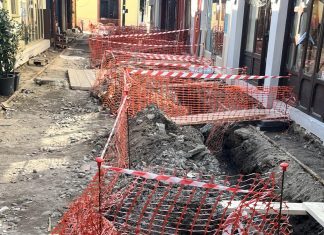 Ο Μάκης Παπαδόπουλος ζητάει την απαλλαγή από τα δημοτικά τέλη και τους λογαριασμούς νερού, για 2 έτη, για όλους τους επαγγελματίες της περιοχής του αγίου Νικολάου