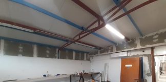 Ο Θίοντορ κάνει μελέτες για να βρει χρήματα… και όχι για να κάνει έργα!