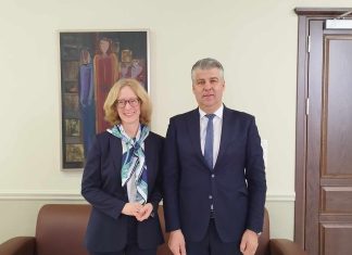Ο περιφερειάρχης και η πρέσβειρα της Αυστρίας συμφώνησαν για μία απευθείας αεροπορική πτήση προς την Περιφέρεια Α.Μ.-Θ.