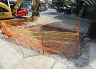 Απομακρύνθηκαν οι υπόγειοι κάδοι απορριμμάτων, έπεται η κατασκευή του κυκλικού κόμβου