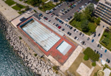 Να μη “βάλει πλάτη” ο Δήμος Καβάλας, για να πάρει το ανοιχτό κολυμβητήριο το ΤΑΙΠΕΔ