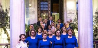 Οι Μικρασιάτες Καβάλας τραγουδούν, για να σμίξουν τον κόσμο