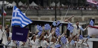 Έκαναν μία «βαρκάδα» στον Σηκουάνα!