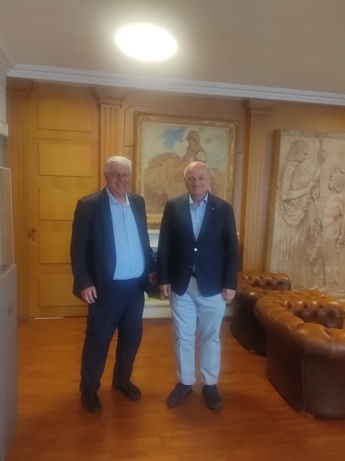 φωτο με τσιαρα