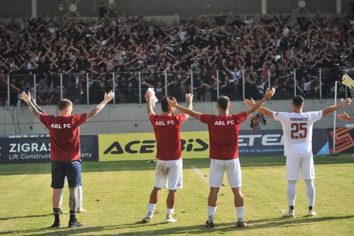 αελ κόσμος2