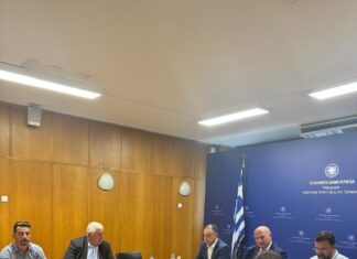 Ο υπουργός αγροτικής ανάπτυξης και τροφίμων έκανε σύσκεψη για το πρόβλημα των μυδοκαλλιεργητών και κάλεσε τον βουλευτή Καβάλας, Γιάννη Πασχαλίδη