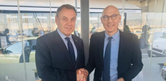 Πως δέχτηκε ο Ν. Παναγιωτόπουλος να κάνει τον “θυρωρό” στις “νόμιμες μεταναστευτικές οδούς” για τους παράνομους μετανάστες;