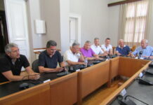 Ο Κ. Σιμιτσής δοκιμάστηκε ως αντιπεριφερειάρχης ανάπτυξης της Περιφέρειας Α.Μ.-Θ. και ήταν κατώτερος του μετρίου. Τώρα, ανέλαβε πρόεδρος του Αναπτυξιακού Οργανισμού Δήμου Καβάλας!