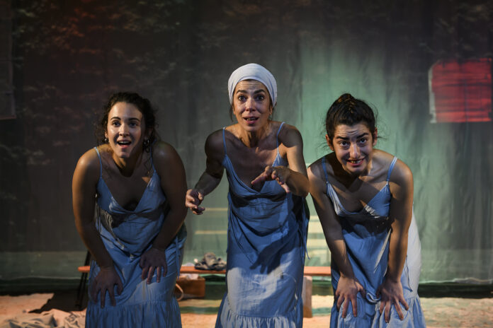 KapoiaStigmiThaMathetePoiosEimai © ElinaGiounanli (10)