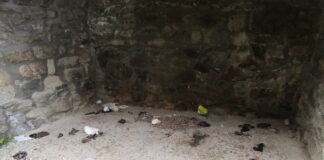 Έγινε δημόσιο αφοδευτήριο το μουσείο προσφυγικού ελληνισμού!