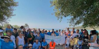 Στην παγκόσμια ημέρα περιβάλλοντος καθάρισαν την ακτή Καλαμίτσα