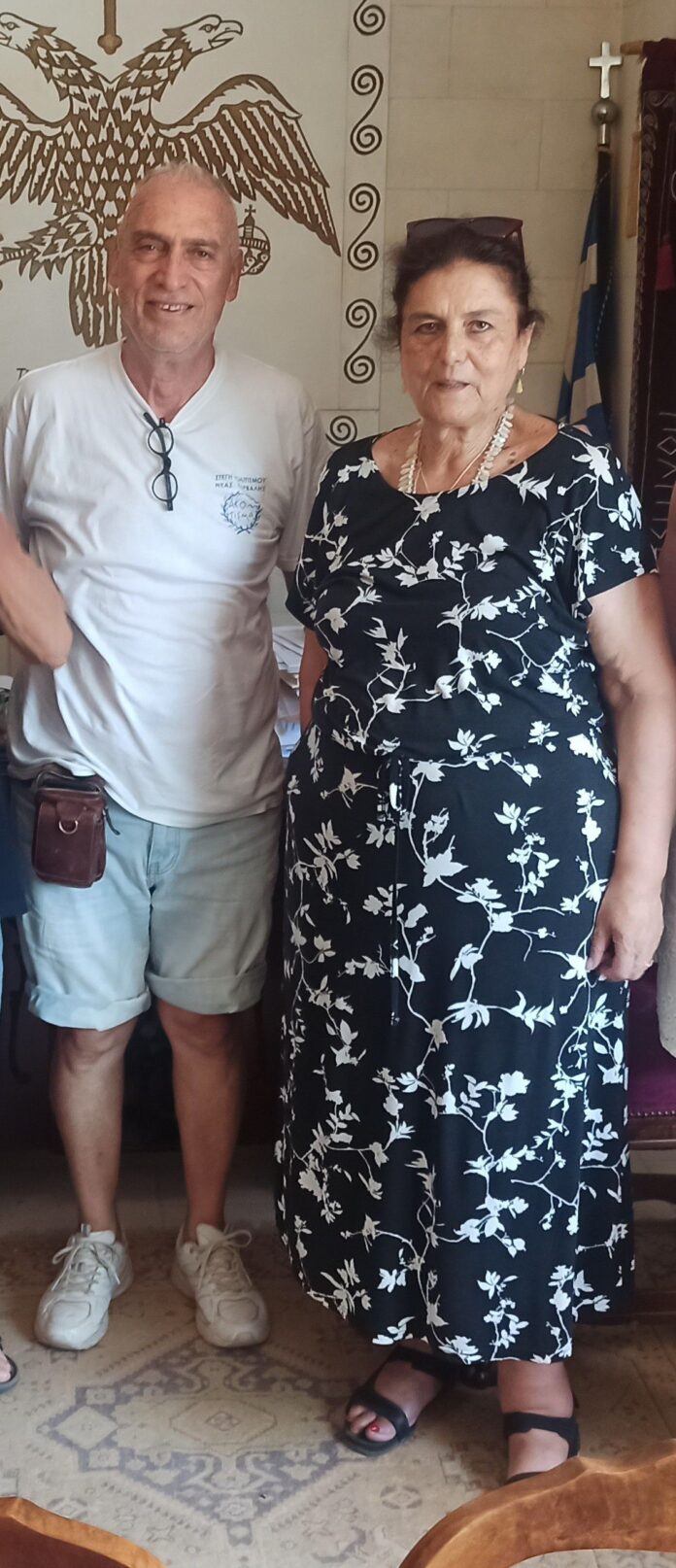 peni theologi nea karvali