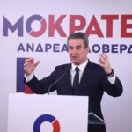 Ο Μπάμπης Δράκος αγωνιά για την Νέα Δημοκρατία και ο Κυρ. Μητσοτάκης μεγαλώνει την ΠΑΣΟΚική πτέρυγα στο κόμμα!