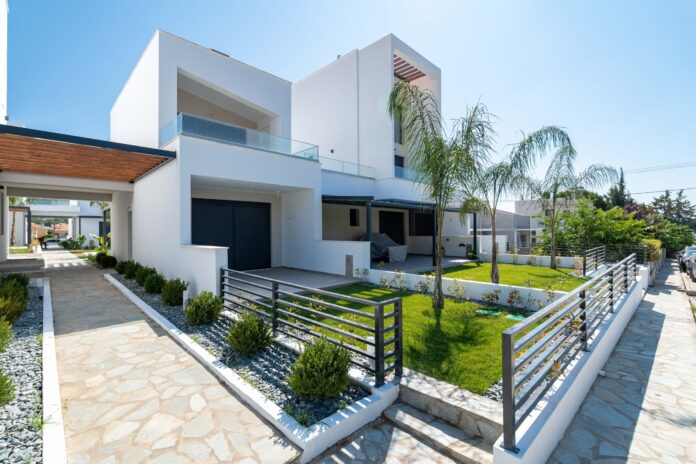 Blue-Diamond nea irakleitsa