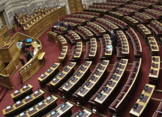 Η Νομαρχιακή Επιτροπή Καβάλας του ΠΑ.ΣΟ.Κ. προς τους βουλευτές Καβάλας της Νέας Δημοκρατίας: «Μάς χωρίζει χάσμα. Υπηρετούμε δύο εντελώς διαφορετικούς κόσμους»