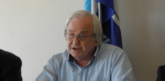 Ο Μπάμπης Δράκος «έδωσε την σκυτάλη» στην Στέλλα Παπαδοπούλου, αλλά θα παραμείνει «μάχιμος» και «στρατιώτης» της Νέας Δημοκρατίας!