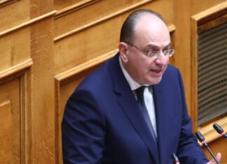 Ο Μ. Λαζαρίδης συνεχίζει να κάνει «τσαμπουκά» στην Βουλή των Ελλήνων!