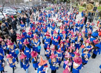 Οι Καβαλιώτες, οι επισκέπτες και η πόλη κινήθηκαν στον ρυθμό του καρναβαλιού και της «αλφαβητοπαρέλασης»!