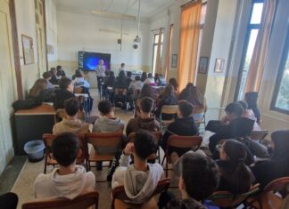 Εθελόντριες της Οργάνωσης «Γιατροί του Κόσμου» μίλησαν για την εθελοντική προσφορά και για το έργο της Οργάνωσης στο 5ο Γυμνάσιο Καβάλας